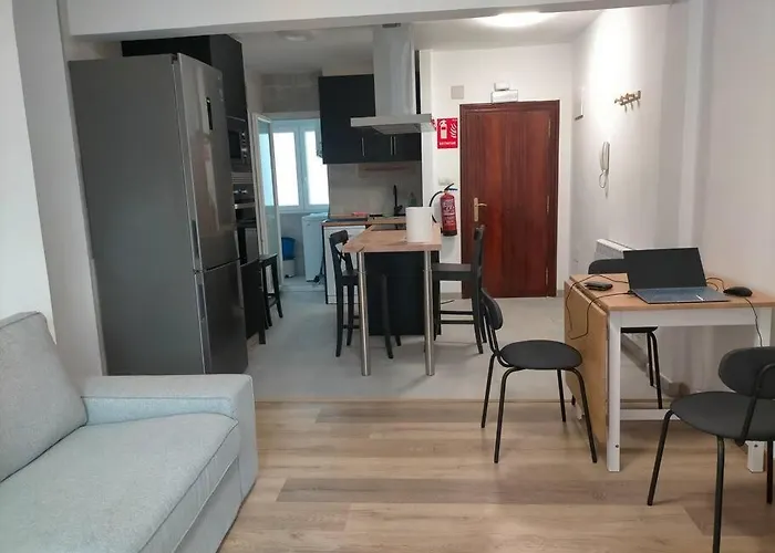 Piso Recien Reformado Con Balcon
